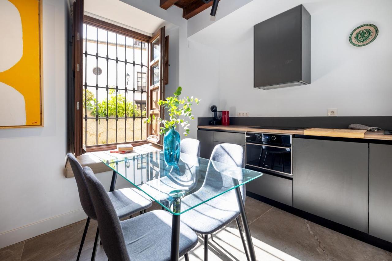 Apartamentos Realejo - Diseno, Confort Y Encanto En El Centro Historico De Гранада Экстерьер фото
